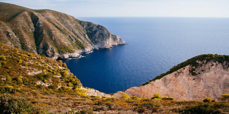 控制系统与智能制造的桥梁：工业自动化系统互操作性标准与落地实践